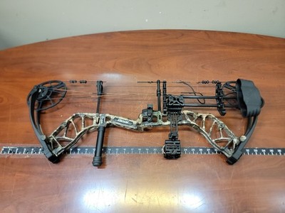 Bear Archery Legit 70# Right Handed 13''-30'' DL 10#-70# PW