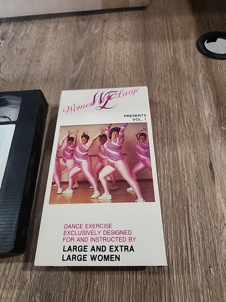 (Pre-owned) Rare Women At Large Presents Volume 1 VHS 1985 Work Out Excersise  - Image 2 of 4