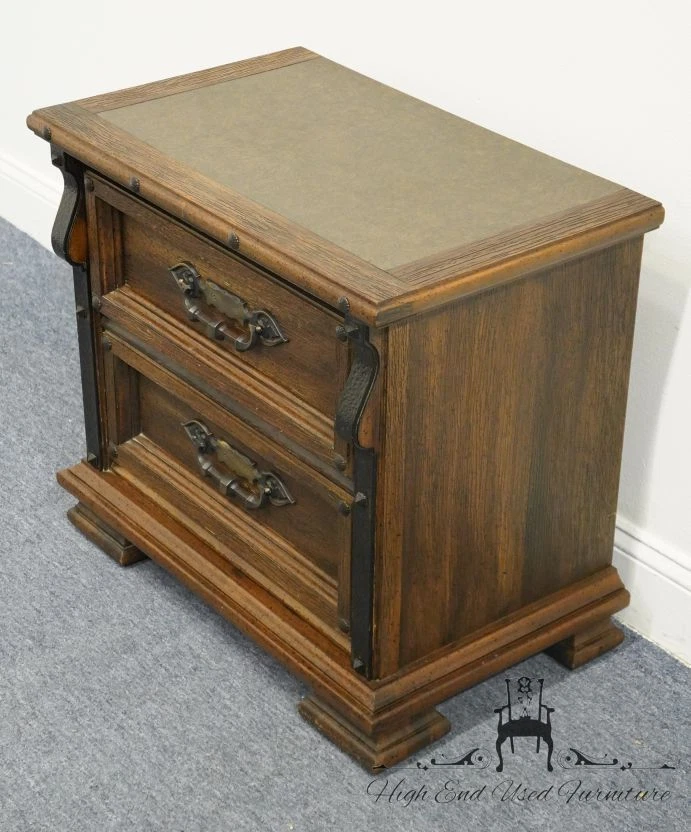 STANLEY FURNITURE Ranchero Collection Rustic Southwestern Oak 26" Nightstand ... - Image 3 of 4