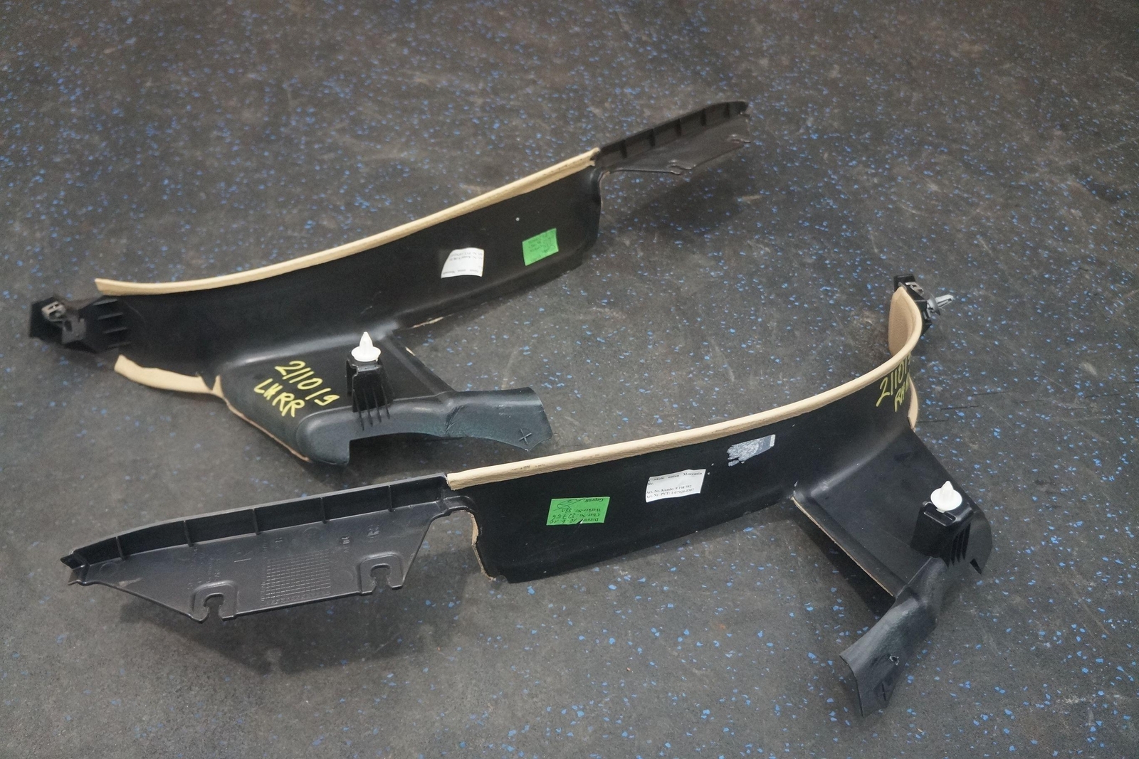 Set 2 Rear Left Right Lower C Pillar Trim OEM Rolls Royce Ghost Series I 2010