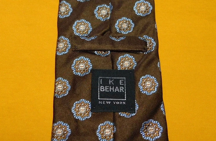 CORBATA FLORAL IKE BEHAR HECHA A MANO EN EE. UU. MARRÓN/AZUL - CORBATAS PARA EL CUELLO - CORBATAS DE DISEÑADOR. Foto 3 de 3