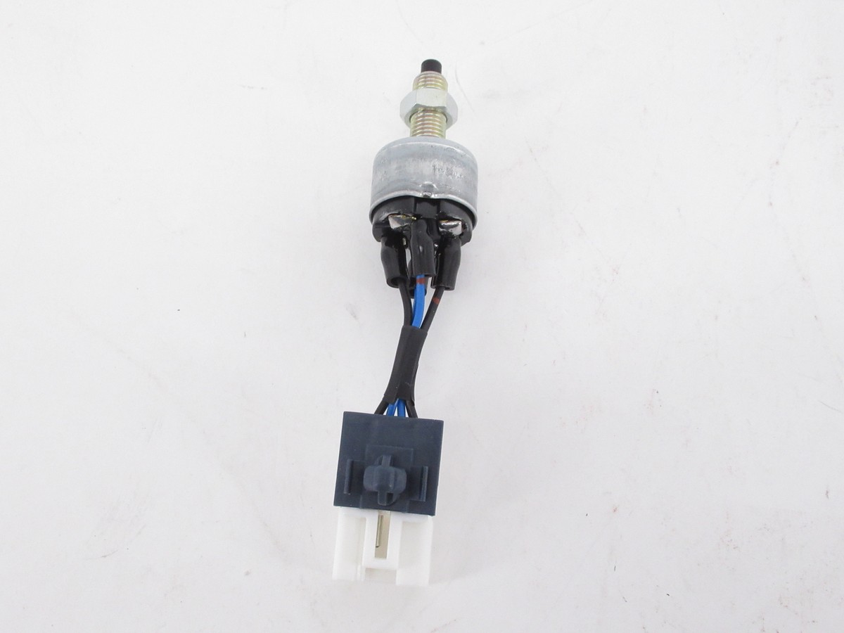 Genuine OEM Toyota 84340-34010 Brake Stop Lamp Light Switch Assy