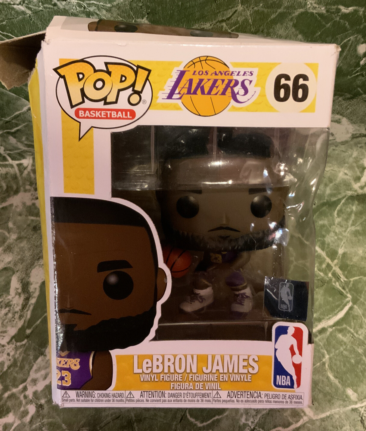 Funko Pop Nba: Lakers - Lebron James #66 (Purple Uniform),Destroyed Box ‼️