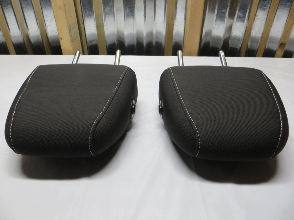 Juego de reposacabezas trasero Ford Escape 13-16 C-Max 13-15 OEM (paño de carbón) Foto 4 de 4