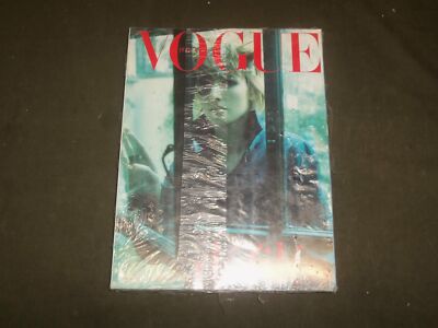 女性情報誌 Vogue Italia Magazine January 2017 Estella Boersma & Jaden Smith By Bruce Weber For Vogue Italia
