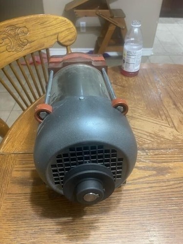 Motore elettrico monofase a coppia media 230V 1500 giri flange B34 Motore elettrico monofase a coppia media 230V 1500 giri flange B34