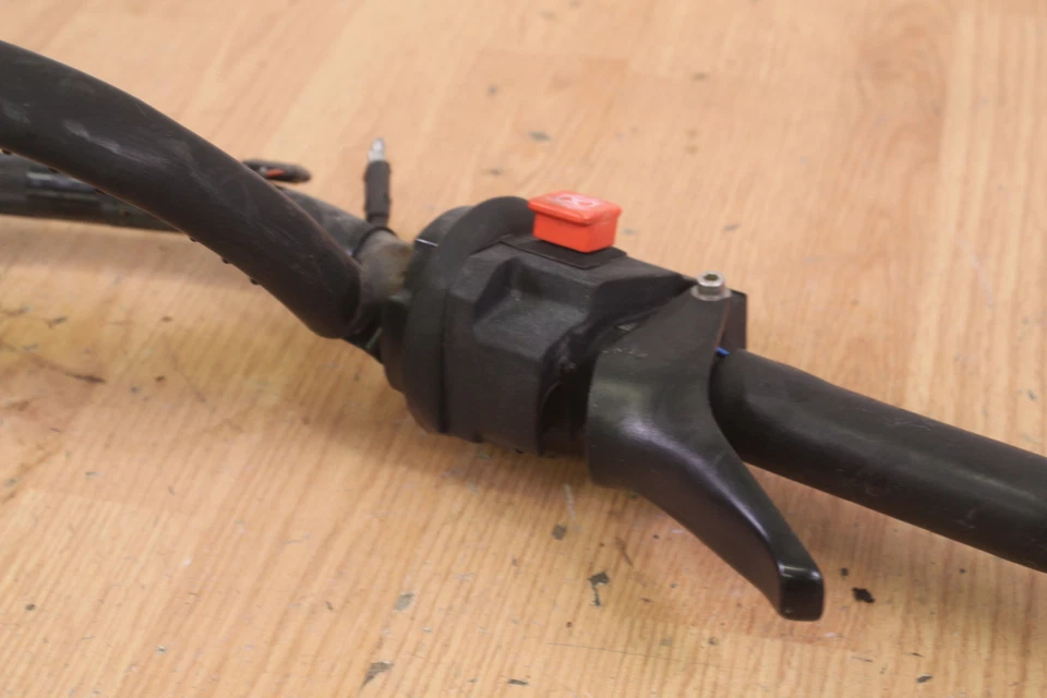 Manillar Polaris RMK 800 RMK800 2003 con controles Foto 3 de 4