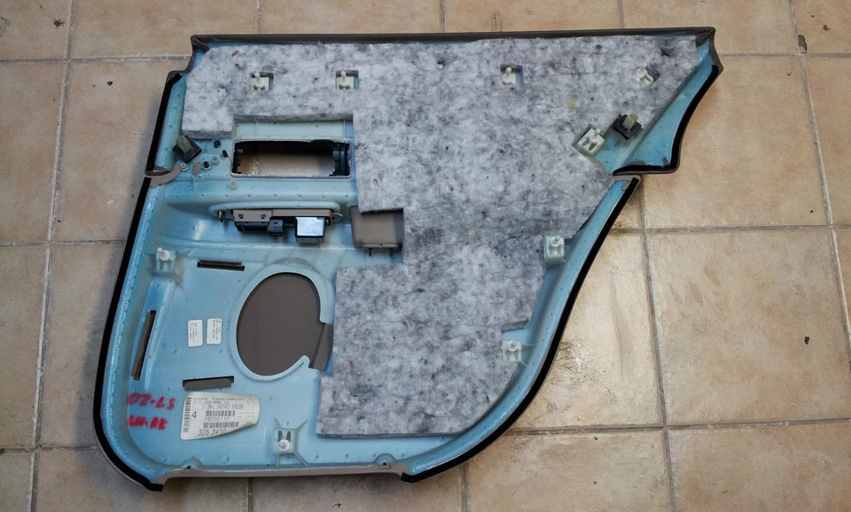 PANEL PUERTA TRASERA IZQUIERDA LINCOLN LS 2W435427407 PERGAMINO OSCURO 2000 2001 2002 Foto 2 de 4