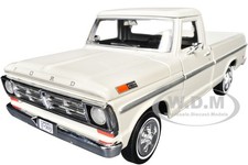 1972 Ford F-100 Pickup Cream 124 Diecast Model Car By Motormax 79384