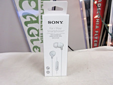 Sony MDR-EX15AP In White. Wired Earbuds With Noise Isolation. With Microphone 
