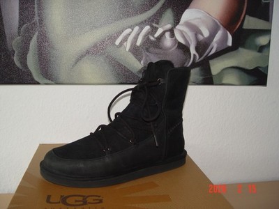UGG  W LODGE 1007710 W / Schwarz Gr. 43 Leder/ Lammfell / UGGPURE Stiefeletten