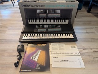 Yamaha PortaSound PSS 470 Keyboard Synthesizer USED GOOD SHAPE With Box & Manual