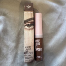 Ombre à paupières liquide mat Kylie Cosmetics 004 2 étapes en avant marron froid moyen neuf dans sa boîte