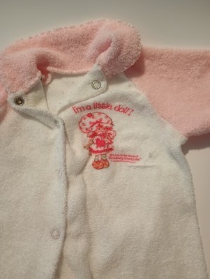 Strawberry Shortcake Infant Sleeper 1984 Terrycloth Sz S. ONE SNAG By Emblem