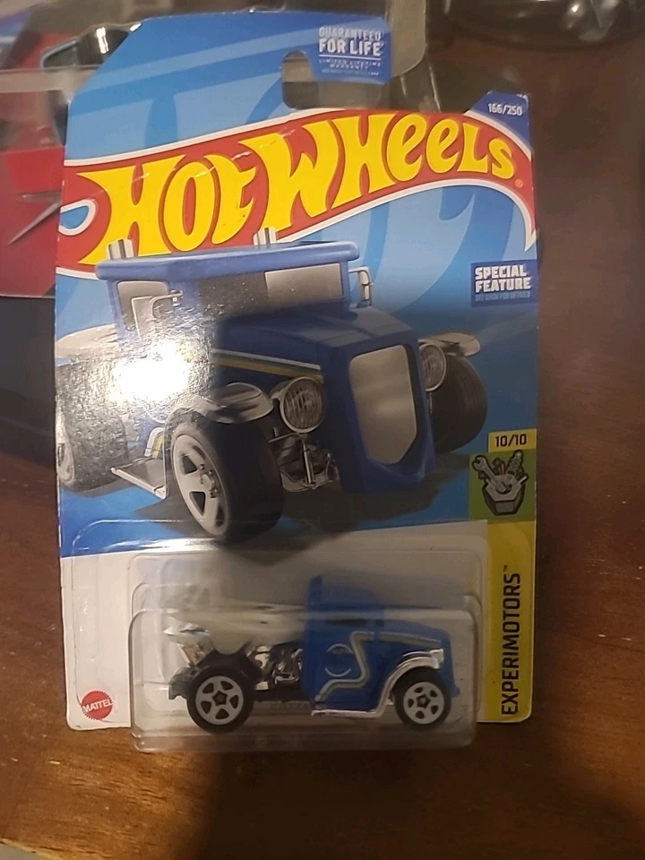 Lote de 3 coches Hot Wheels One Treasure Hunt. Número 166, una primera edición  Foto 4 de 4