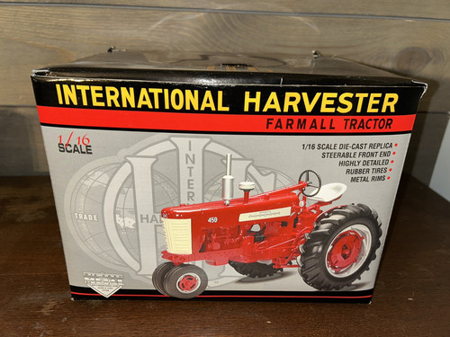 1/16 SPECCAST INTERNATIONAL HARVESTER 450 FARMALL TRACTOR WITH BOX ZJD153 W/BOX - Picture 5 of 7