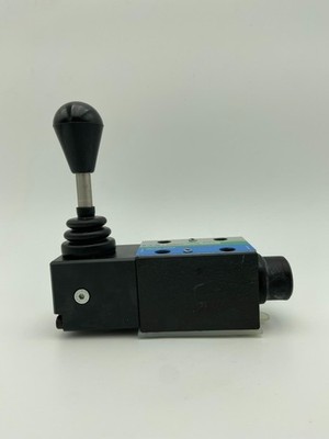EATON | Vickers - Directional Valve - 02-127343, DG17V 3 2C 60 - Genuine-New