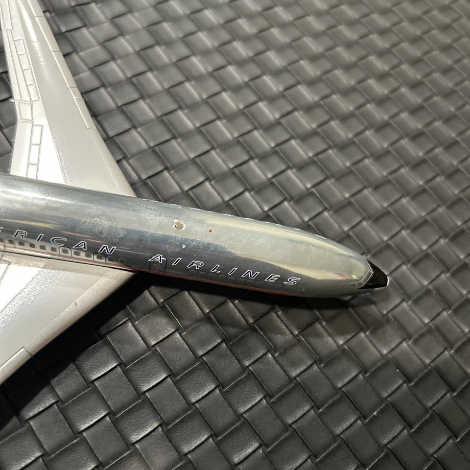 1/200 AMERICAN AIRLINES BOEING 727-100 1960'S ASTROJET COLORS N1969 HERPA - Image 3 of 4