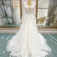 Exquisite A-Line Wedding Dresses V-Neck Long Sleeved Lace Appliques Bridal Gowns