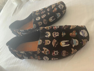 Skechers Women s  Bob s For Dogs  Canvas Illustrated Upper w/ Memory Foam Sz 6.5