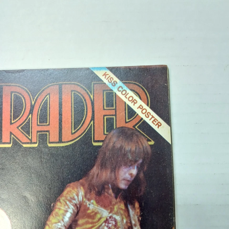 Vintage October 1975 HIT PARADER Rock & Roll Magazine KISS Centerfold Poster - Image 3 of 4