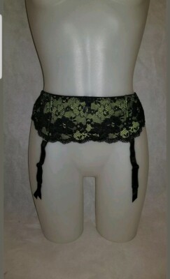 PM1507 Black Chartreuse Floral POUR MOI 'Amour' Suspender Belt Size L Large