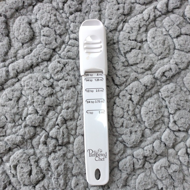 Pampered Chef 1tsp/5ml Adjustable Measuring Spoon Made in USA White