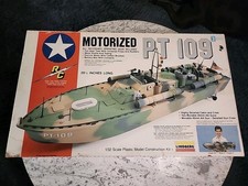 Lindberg PT-109 1:32 Scale Model Kit 70812 Open Box Motorized Vintage 1992