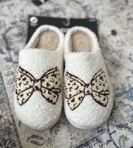 Cozy Slippers Cream Tan Brown Ribbon Bow Wimen’s S/M New - Picture 4 of 5