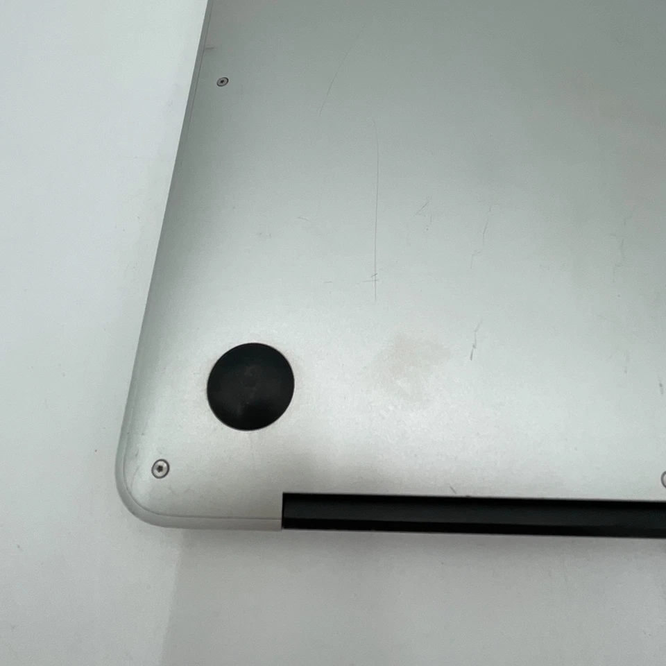 Apple MacBook Pro 13.3" Early 2014 4GB RAM 256GB Silver Mac OS - NOT TESTED READ - image 4 of 4