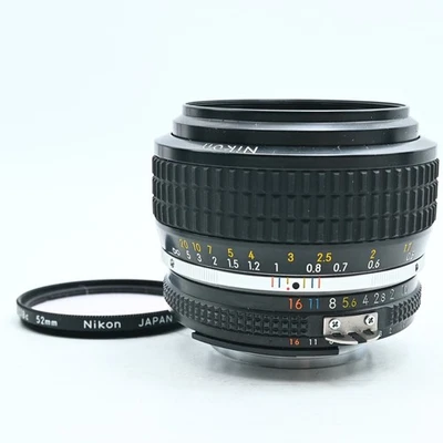 Objectif Nikon Ai-s Nikkor 50 mm F1,2 MF à mise au point manuelle [presque... - Photo 1/4