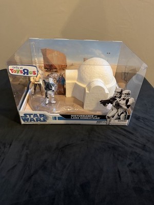 Hasbro Star Wars The Legacy Collection Disturbance at Lars Homestead Set