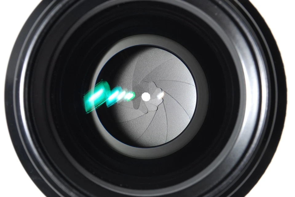 [NEAR MINT w/Cap,Hood] Nikon Ai-s Ais Nikkor 35mm f/1.4 MF Wide Lens From JAPAN - Image 4 of 4