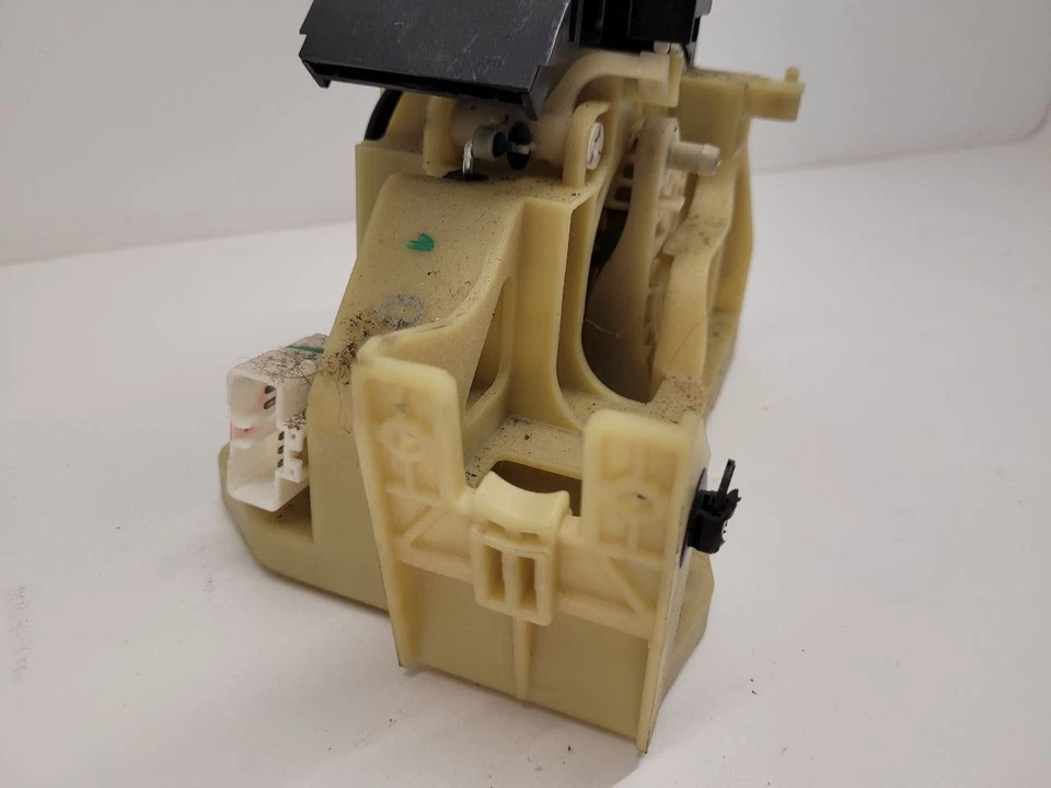 2012 HYUNDAI ELANTRA Transmission Shift  - Image 4 of 4