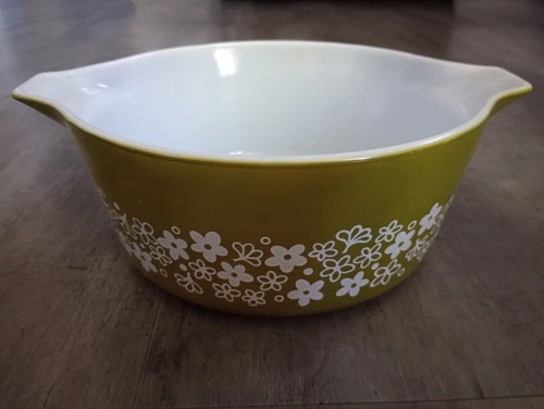 Vintage Pyrex Green Spring Blossom Crazy Daisy 475-B 2 1/2 Qt Casserole Dish