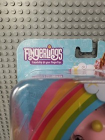 New -Gemma Light Up Unicorn Fingerlings WooWee Friendly Interactive Toy - K1