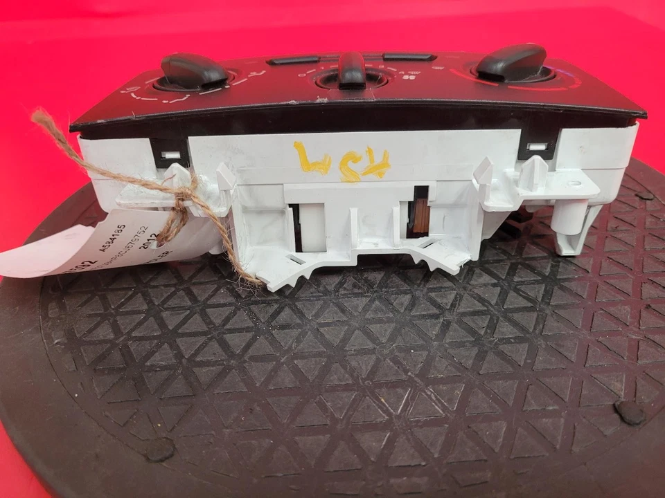 PEUGEOT PARTNER HEATER CONTROL PANEL 2012 - Image 2 of 4