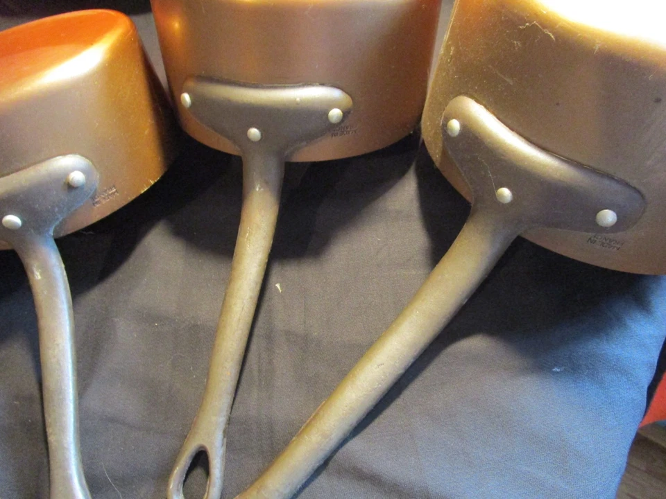 A SAISIR 5 CASSEROLES ANCIENNES CUIVRE étamé made in France jamais servi - Photo 2/4