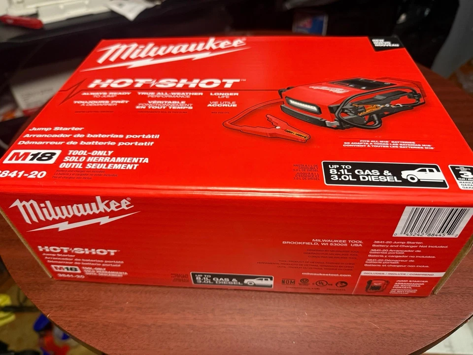 Milwaukee M18 3841-20 Hot Shot Jump Starter - Imagem 4 de 4