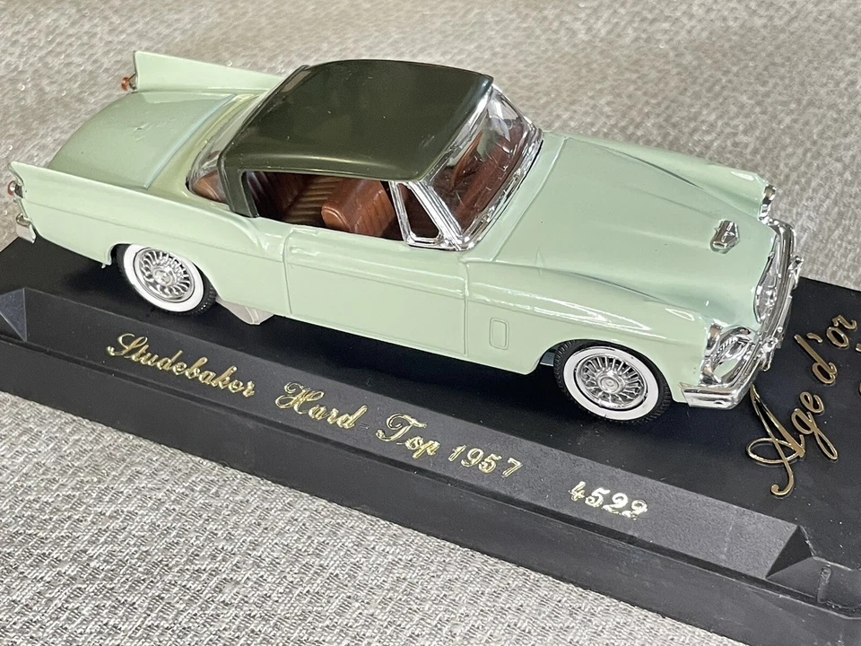 Studebaber 1957 cupé 4522 Age D'or, Solido 1/43 Foto 2 de 4