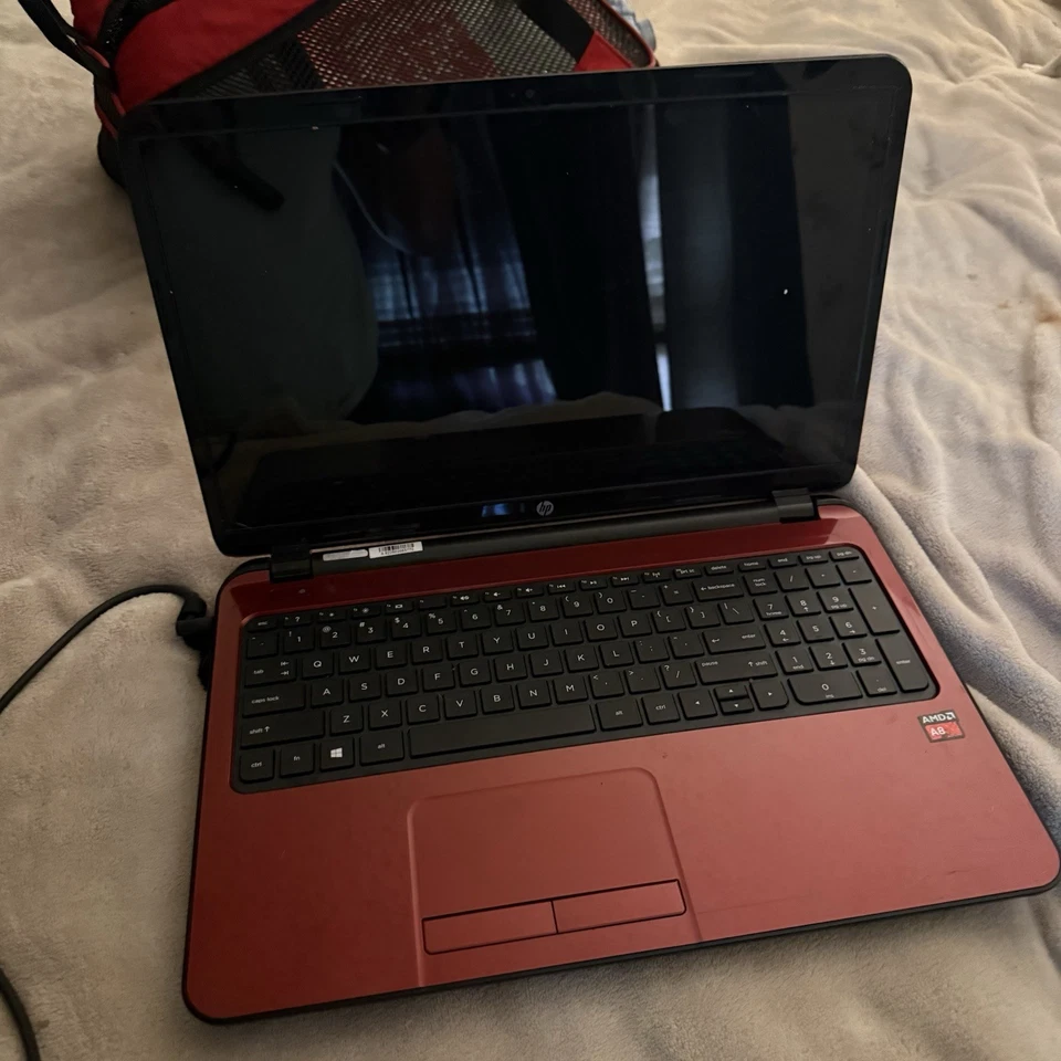 15.6 英寸对角线高清 BrightView WLED 背光触摸屏显示屏 (1366x768) — 第 2/3 张图片