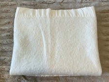 Vintage Carter's Large Acrylic Baby Crib Blanket White Nylon Binding 46  x37  