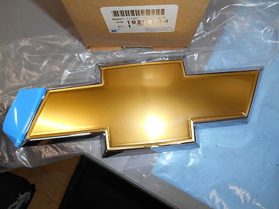GM OEM Bed FenderEmblem Badge Nameplate Chevrolet Silverado 1500 