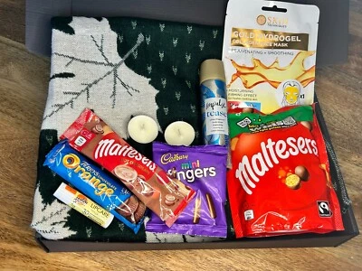MARS, CADBURY, MALIBU, TERRYS LADIES Winter Warmer Scarf Gift Box Hamper For Birthday / Christmas / Present