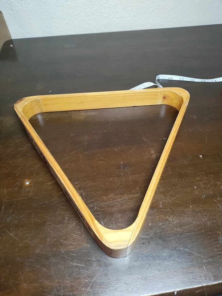 Triángulo de madera Sportcraft para bolas de billar de 2 1/4" toda madera Foto 3 de 3