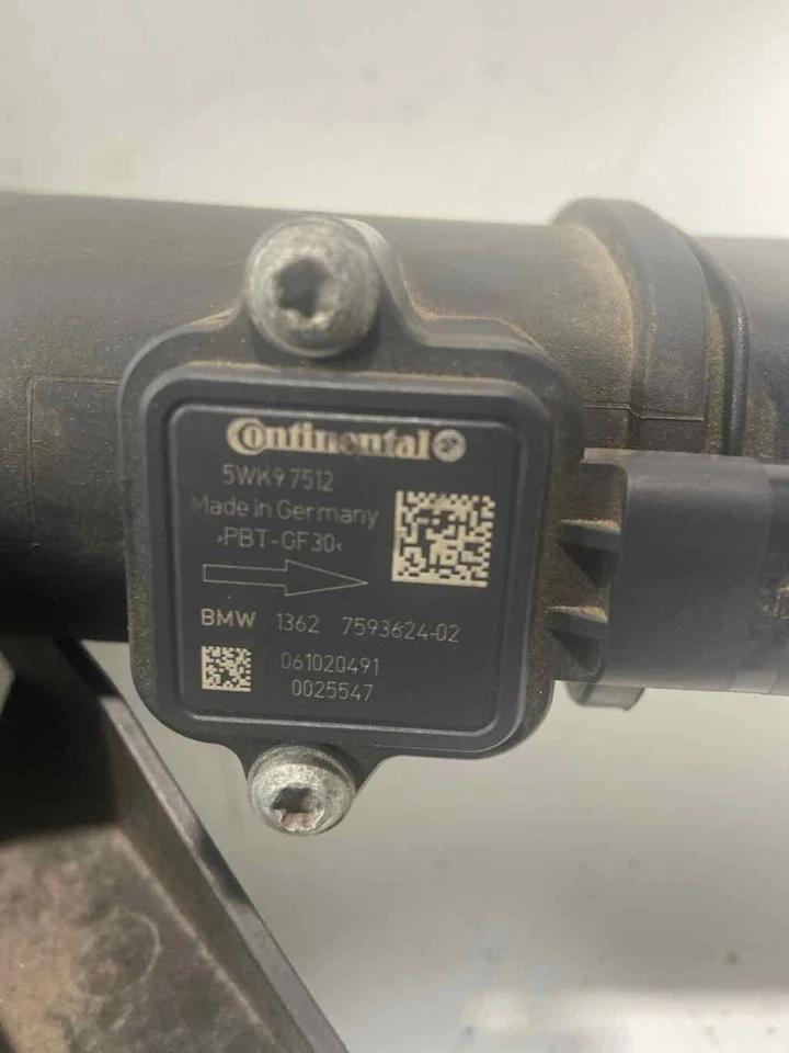 Conjunto de filtro de aire usado se adapta a: BMW 335I 2011 3,0 L gasolina turbo único conv gr Foto 2 de 4