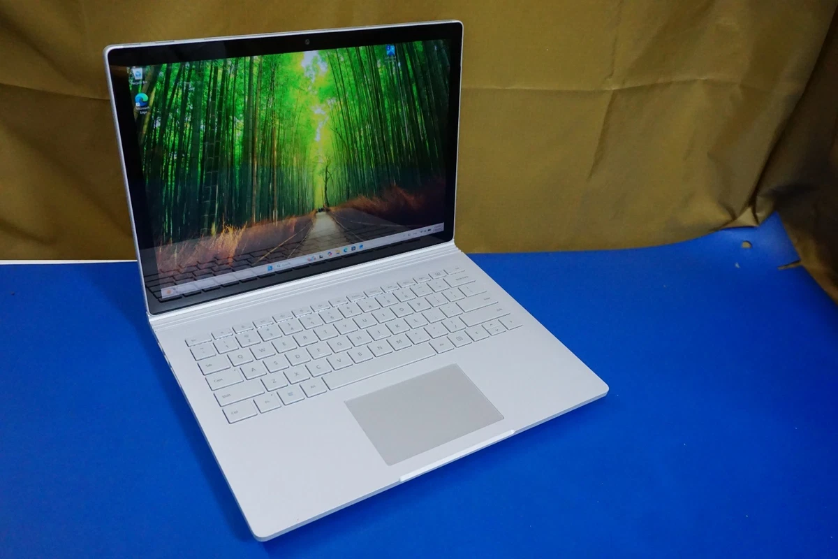 Microsoft Surface Book 2 Intel Core i7 8th Gen. 16 GB RAM PC