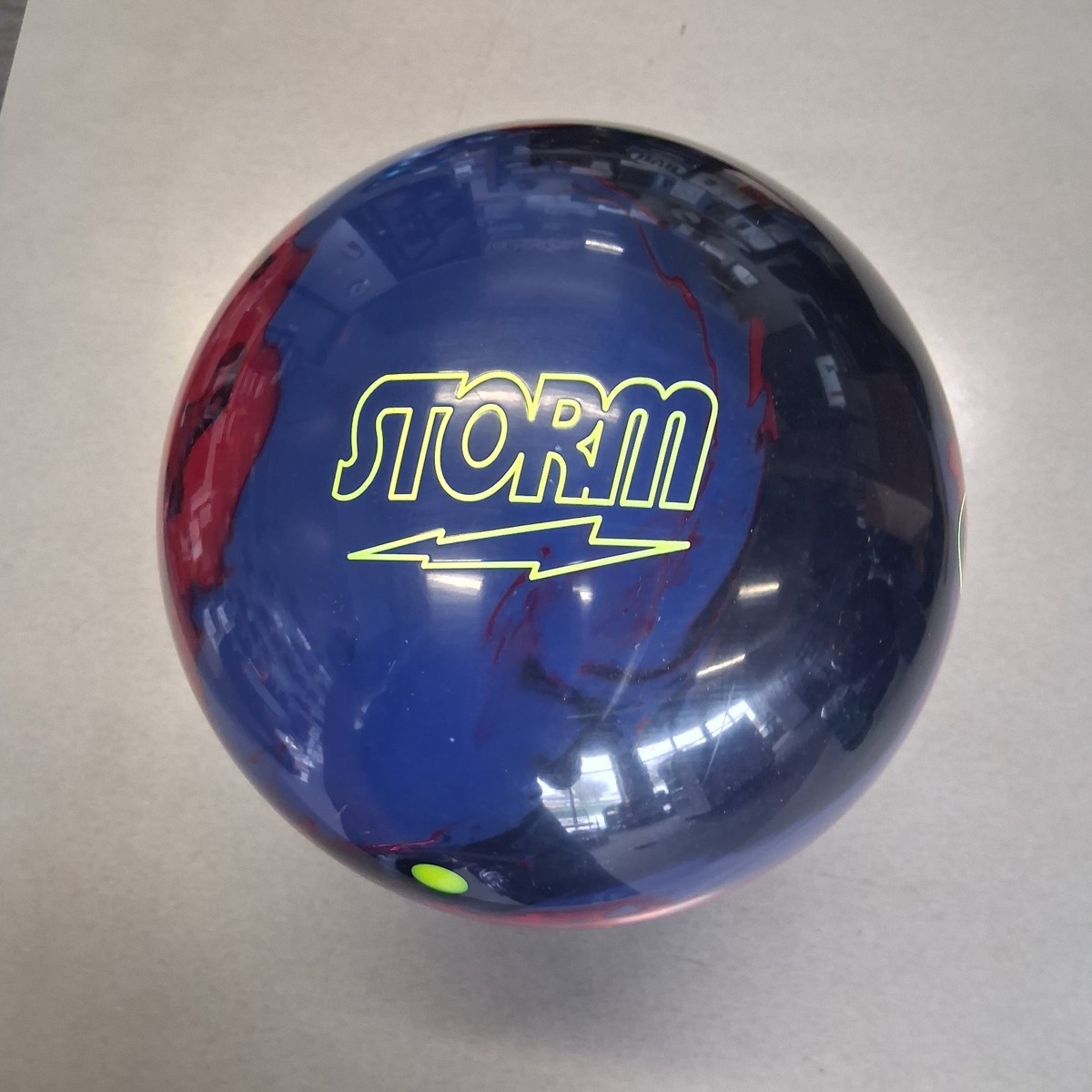 Storm DNA Coil bowling ball 15 LB. 1ST QUALITY NEW IN BOX