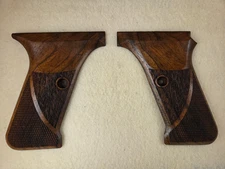 HK P7 PSP Walnut Chkd/Txtrd Pistol Grips FOR FLUSH MAG RELEASE ONLY! NO LOGO U1