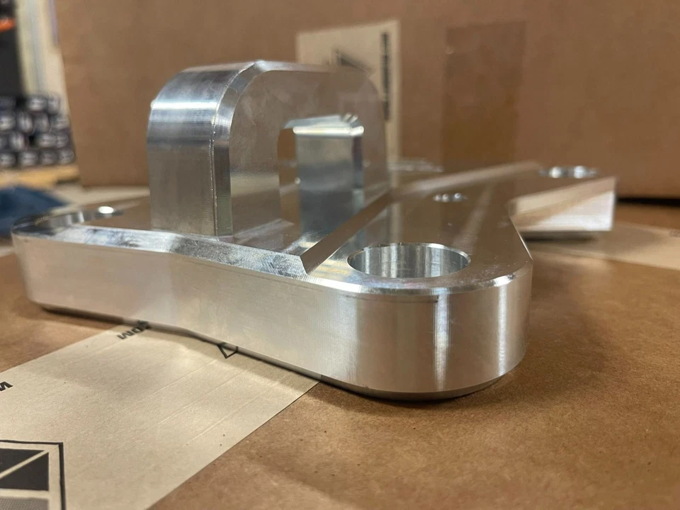 L&W Radius Rod Pull Plate for Can Am Maverick X3 - Image 3 of 3